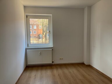 Wohnung zur Miete 333 € 3 Zimmer 60 m² 2. Geschoss frei ab 16.02.2025 Hummelweg 5 Lebenstedt 2 Salzgitter 38226