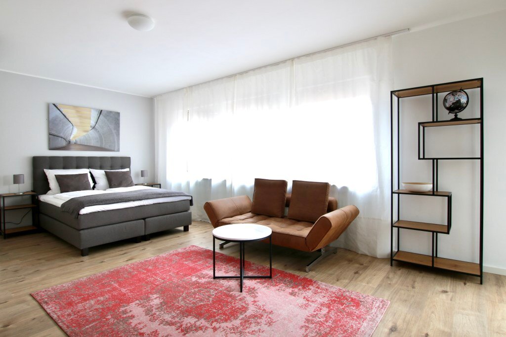 Wohnung zur Miete Wohnen auf Zeit 2.289 € 1 Zimmer 35 m²<br/>Wohnfläche 09.12.2024<br/>Verfügbarkeit Pantaleonswall Altstadt - Süd Köln 50676