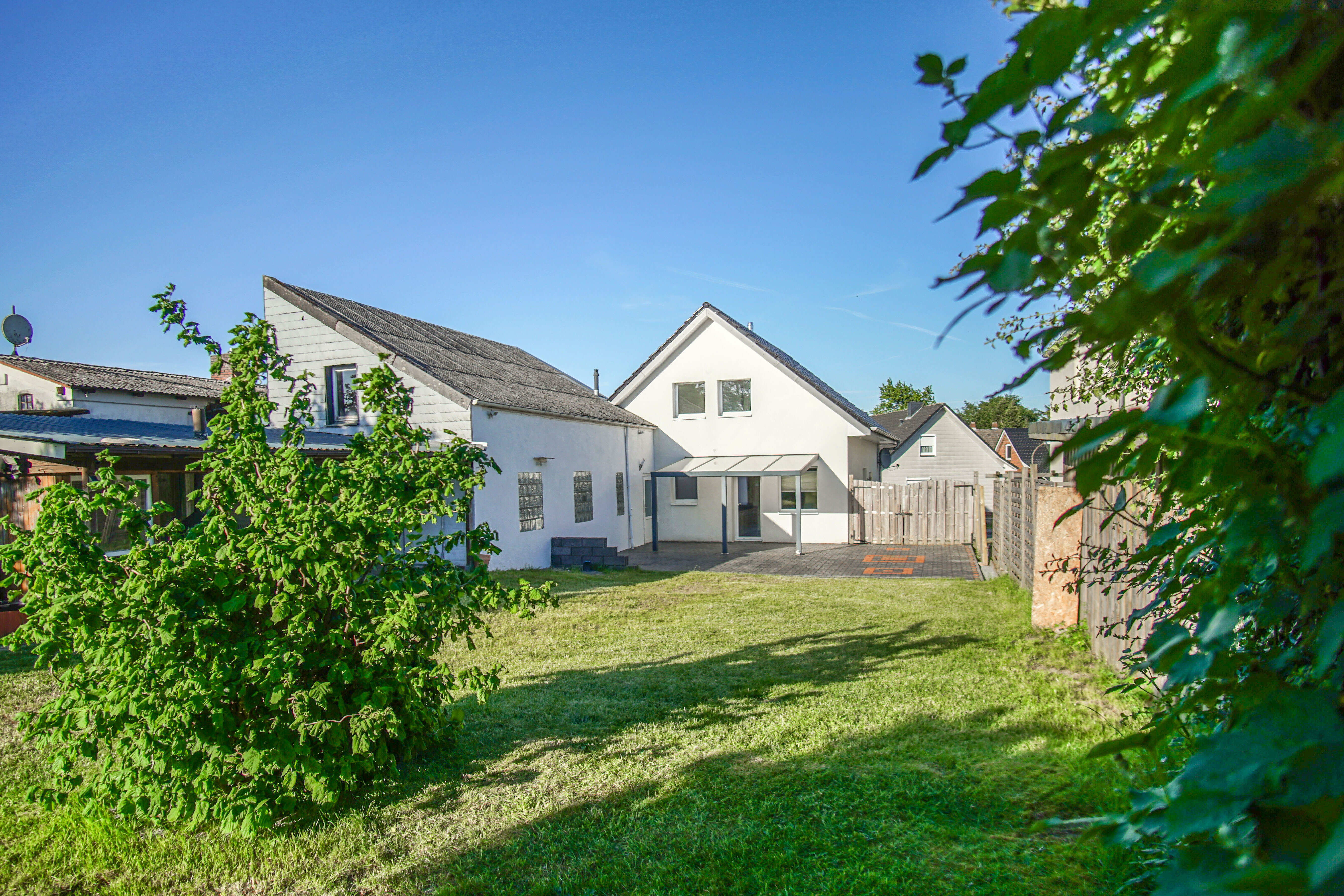 Einfamilienhaus zum Kauf 295.000 € 5,5 Zimmer 114 m²<br/>Wohnfläche 988 m²<br/>Grundstück Kellinghusen 25548