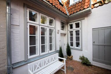 Haus zur Miete Wohnen auf Zeit 1.500 € 3 Zimmer 70 m² Innenstadt Lübeck 23552