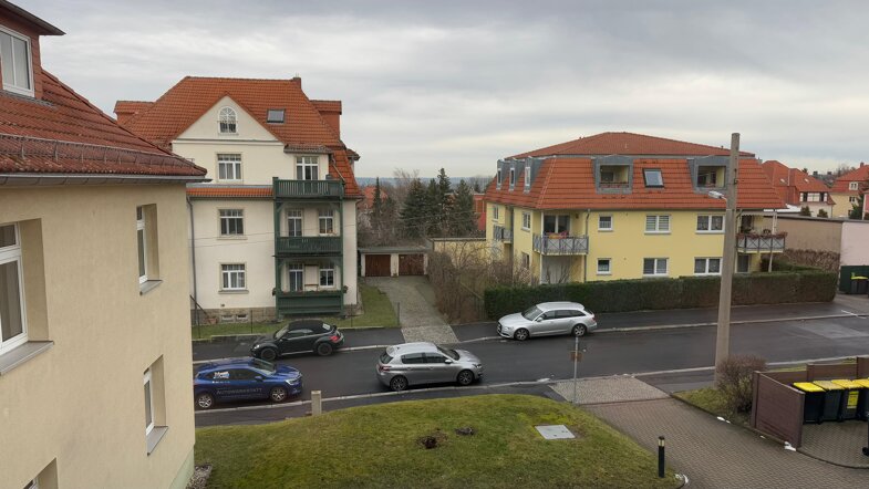 Wohnung zur Versteigerung als Kapitalanlage geeignet 180.000 € 3 Zimmer 64,5 m² Kinderhortstraße 19b Coschütz-West Dresden 01189