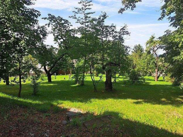 " Das Haus, das Herzen (und Preise) senkt!"