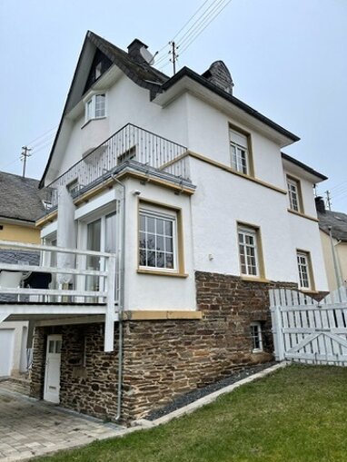Villa zur Miete 1.500 € 7 Zimmer 170 m² 550 m² Grundstück Alte Poststr. 14 Bullay 56859