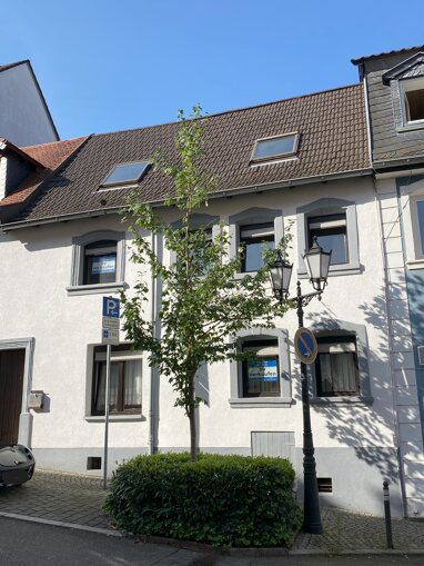 Mehrfamilienhaus zum Kauf 239.000 € 7 Zimmer 140 m² 164 m² Grundstück frei ab sofort Homburg Homburg 66424