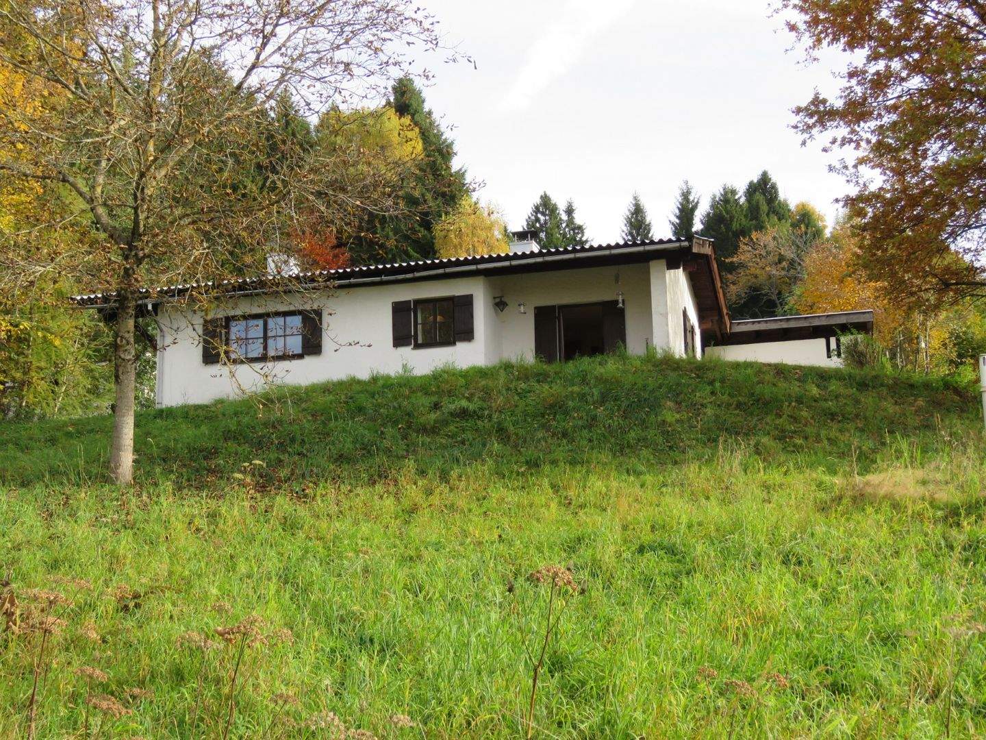 Wochenendhaus in sehr sonniger Waldrandlage mit Fernsicht auf der Rusel