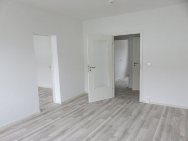 Wohnung zur Miete 350 € 3 Zimmer 56,2 m² 1. Geschoss Tolstoiallee 15 Bernburg Bernburg (Saale) 06406