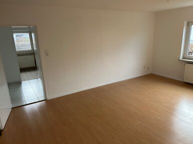 Wohnung zur Miete 590 € 3 Zimmer 70 m² frei ab sofort Neumarkt Neumarkt in der Oberpfalz 92318