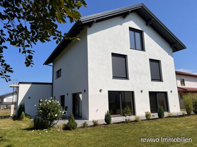 Einfamilienhaus zum Kauf 659.000 € 6 Zimmer 230 m² 640 m² Grundstück Burghausen Burghausen 84489