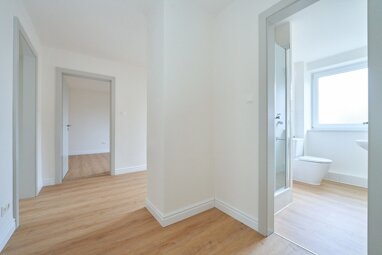 Wohnung zur Miete 850 € 3 Zimmer 64 m² 1. Geschoss Lorenz Brandl Straße 5 Traunreut Traunreut 83301