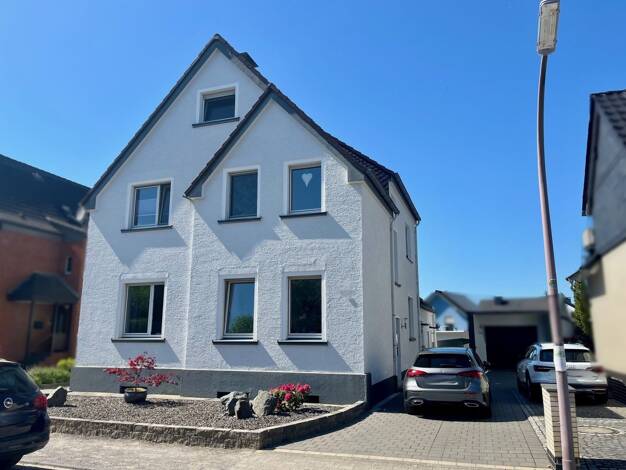 Mehrfamilienhaus zum Kauf 399.900 € 10 Zimmer 242 m² 626 m² Grundstück Massen Unna 59427