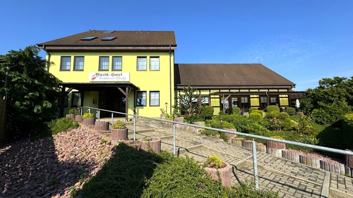 Hotel zum Kauf 1.190.000 € 12 Zimmer 240 m²<br/>Gastrofläche Jeßnitz Jeßnitz 06800