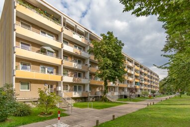 Wohnung zur Miete 370,58 € 3 Zimmer 69,9 m² 4. Geschoss Lerchenwuhne 132 Meseberger Weg / Milchweg Magdeburg, 4. Etage rechts 39128