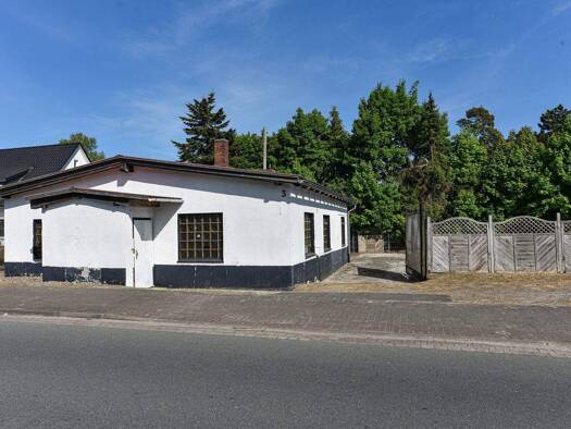 Bungalow zum Kauf 97.000 € 3 Zimmer 106 m² 700 m² Grundstück Winsener Straße 3 Belsen Bergen 29303