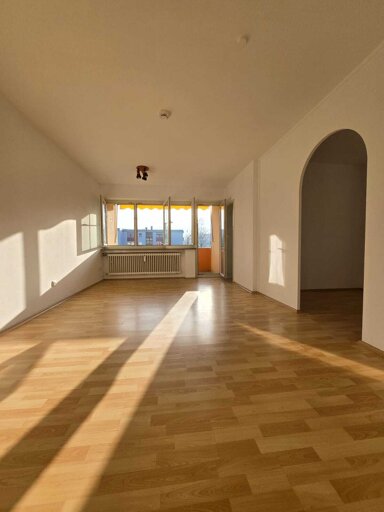 Wohnung zur Miete 400 € 2 Zimmer 40 m² 2. Geschoss Planungsbezirk 128 Straubing 94315