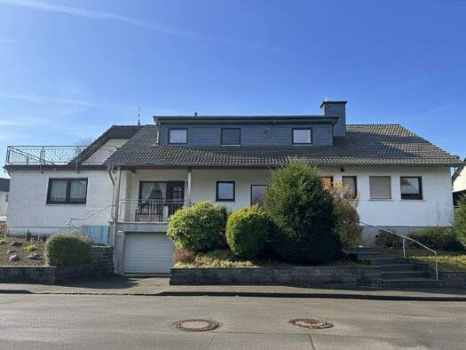 Einfamilienhaus zum Kauf 338.000 € 11 Zimmer 266,6 m² 813 m² Grundstück Allagen Warstein 59581