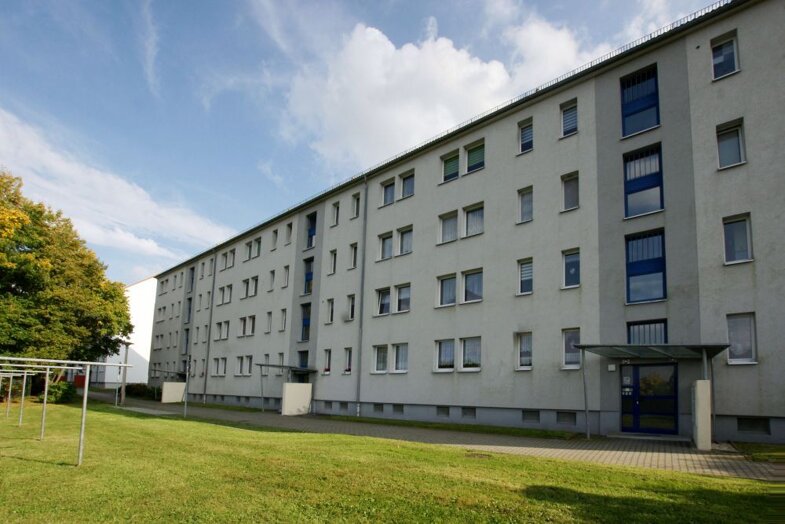 Wohnung zur Miete 263 € 2 Zimmer 48,8 m² 3. Geschoss Bertolt-Brecht-Straße 13 Reichenbacher Vorstadt Plauen 08529