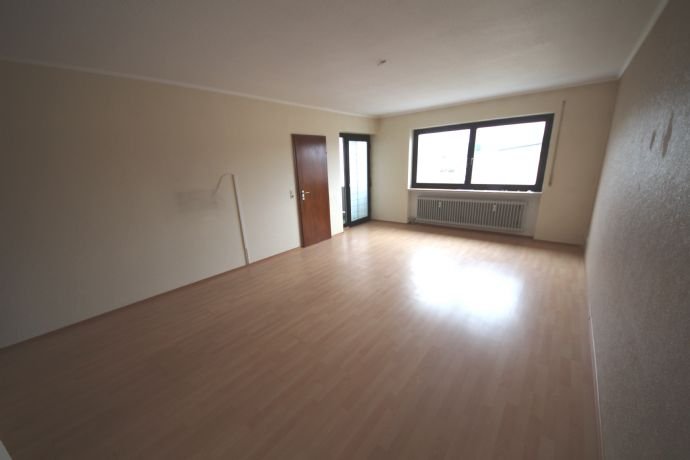 Wohnung zur Miete 760 € 3 Zimmer 84 m²<br/>Wohnfläche 2. Stock<br/>Geschoss Ab sofort<br/>Verfügbarkeit Mosbach Mosbach 74821