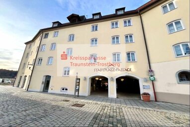 Laden zum Kauf 245.000 € 2 Zimmer Traunstein Traunstein 83278
