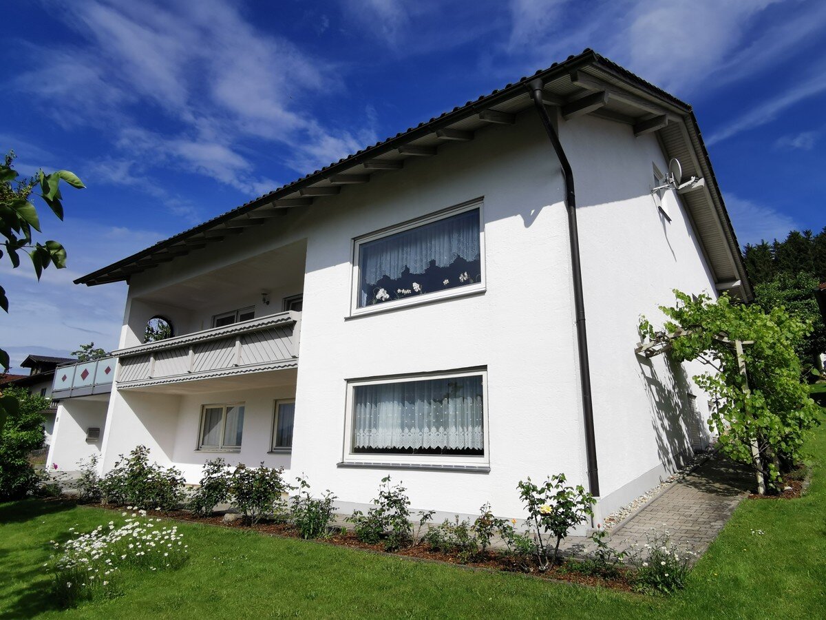 Mehrfamilienhaus zum Kauf 379.000 € 7 Zimmer 220 m²<br/>Wohnfläche 1.100 m²<br/>Grundstück Kirchdorf Kirchdorf im Wald 94261
