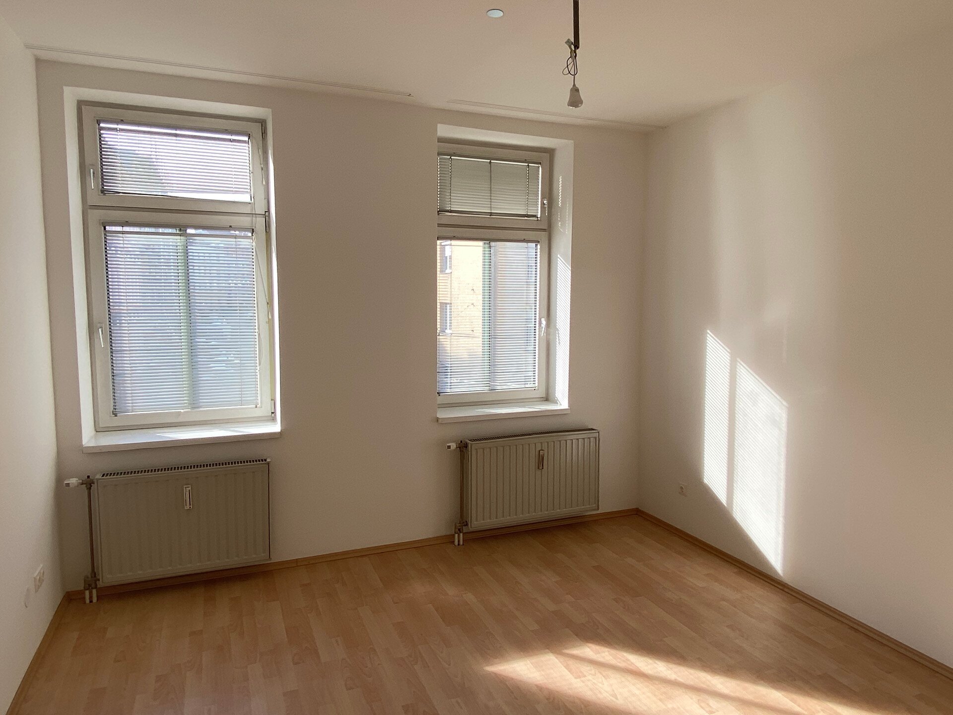 Wohnung zur Miete 1.181,99 € 4 Zimmer 112,2 m² 2. Geschoss Wien 1160