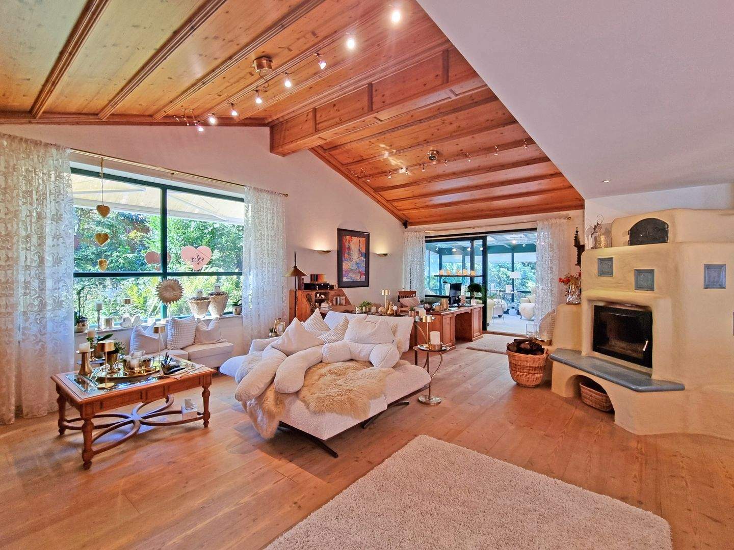 Immobilie in Stockheim - Großzügiger Landsitz in naturnaher Lage – exklusives Anwesen mit Gästehaus in Stockheim - Bild 3