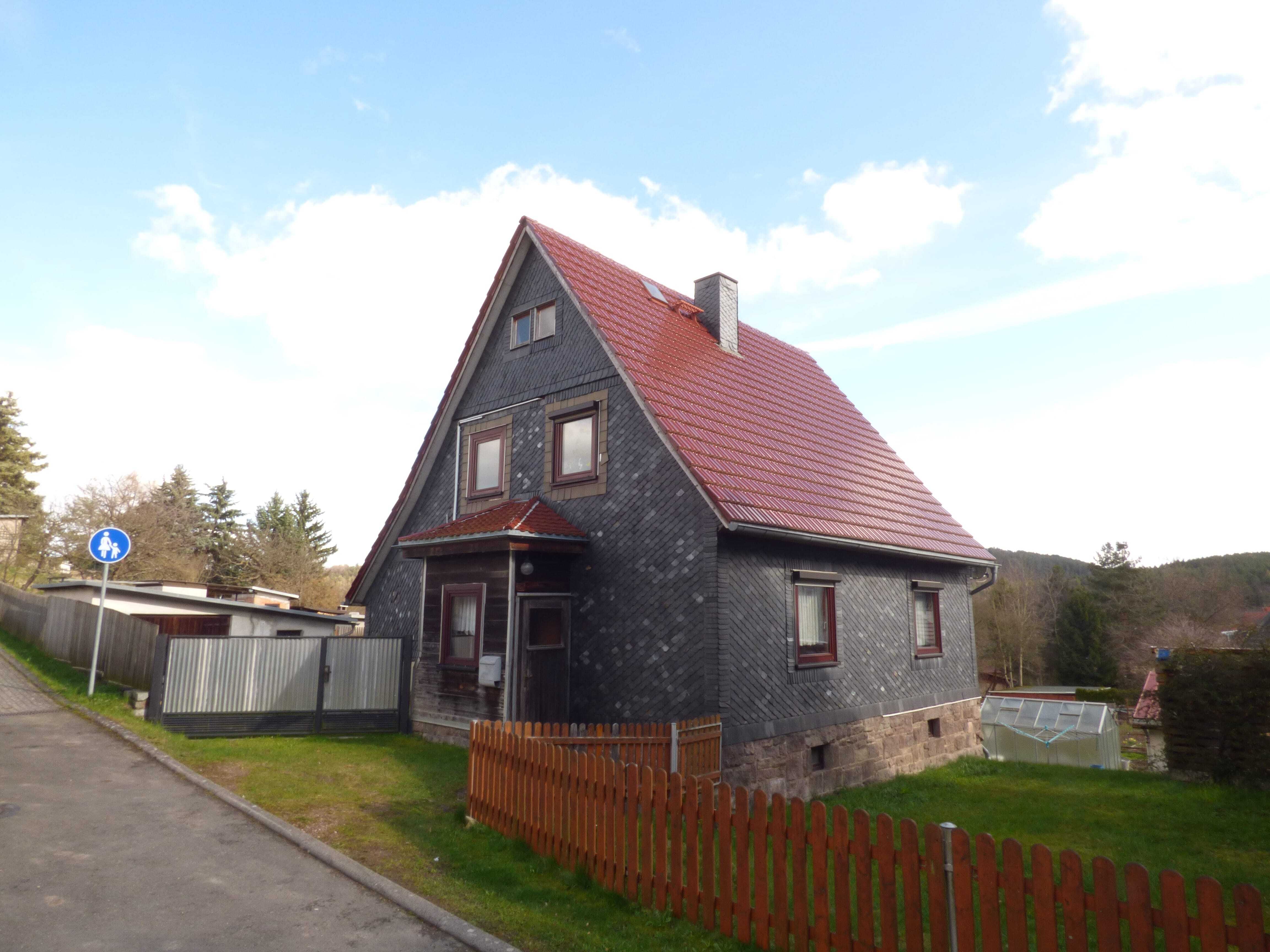 Einfamilienhaus zum Kauf 129.000 € 6 Zimmer 125 m²<br/>Wohnfläche 979 m²<br/>Grundstück Geratal 99330