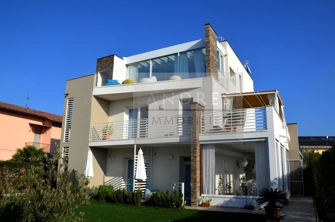 Haus zum Kauf 2.300.000 € 10 Zimmer 320 m²<br/>Wohnfläche 1.000 m²<br/>Grundstück Peschiera del Garda 37019