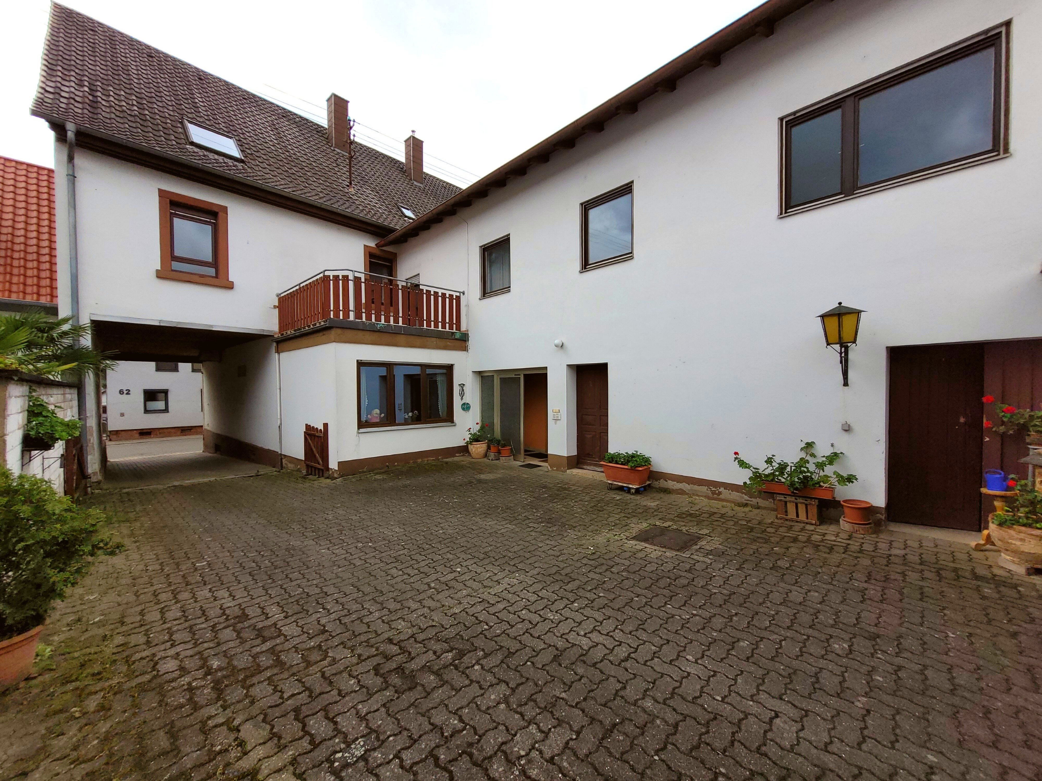Mehrfamilienhaus zum Kauf 985.000 € 15 Zimmer 514 m²<br/>Wohnfläche 709 m²<br/>Grundstück Schaidt Wörth am Rhein 76744