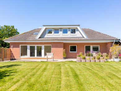 Haus zum Kauf 549.000 € 6 Zimmer 179 m² 902 m² Grundstück Albertsdorf Fehmarn 23769