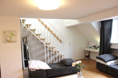 Wohnung zur Miete Wohnen auf Zeit 1.818 € 2 Zimmer 40 m² frei ab sofort Holzgasse Altstadt - Süd Köln 50676