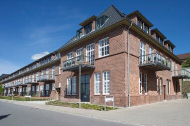 Wohnung zur Miete 1.800 € 3 Zimmer 140 m² 1. Geschoss Fördepromenade 20 Mürwik - Stützpunkt Flensburg 24944