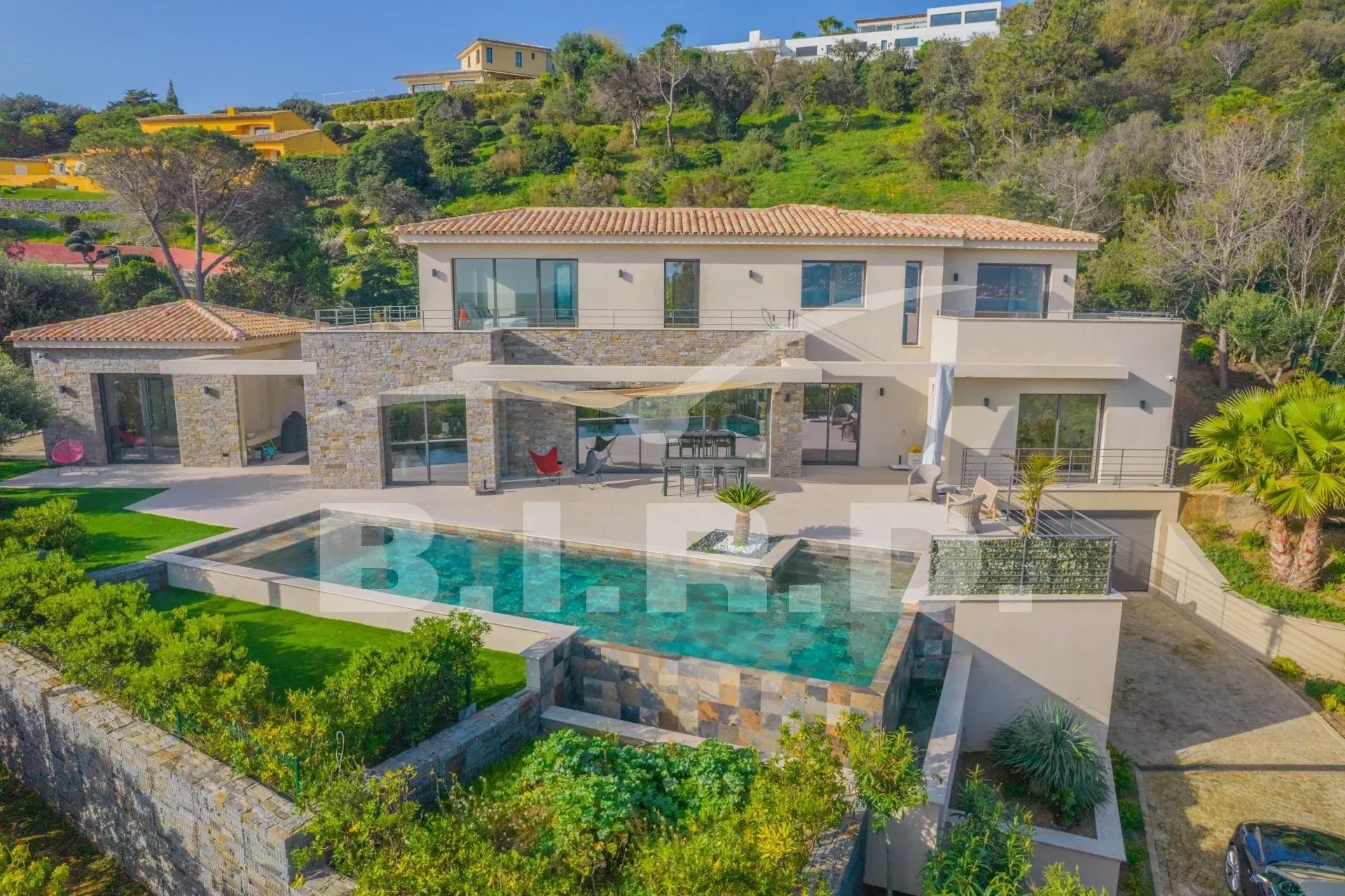 Villa zum Kauf provisionsfrei 3.850.000 € 8 Zimmer 249 m²<br/>Wohnfläche 1.220 m²<br/>Grundstück Nartelle-Noyer-Bellevue-bd des Sardinaux Sainte-Maxime 83120