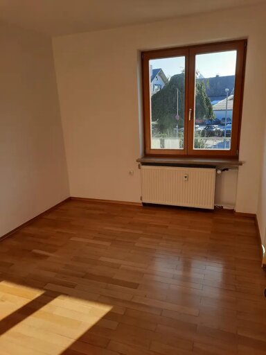 Wohnung zur Miete 700 € 3 Zimmer 126 m² frei ab sofort Westerhamer Straße 8 Feldkirchen-Westerham 83620