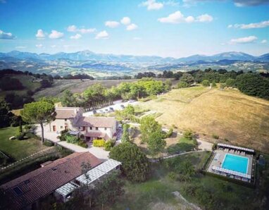 Villa zum Kauf 2.200.000 € 22 Zimmer 805 m² 70.981 m² Grundstück Gubbio
