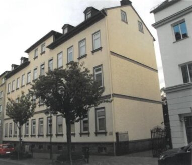 Wohnung zum Kauf Provisionsfrei 100.000 € 3 Zimmer 85 m² Louisenstr. 151 Wahlbezirk 13 Bad Homburg vor der Höhe 61348