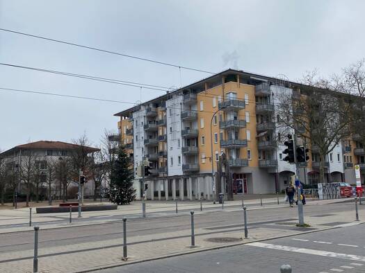 Wohnung zur Miete 900 € 1 Zimmer 40 m² Geschoss 2/6 frei ab sofort Aschenbrennerstraße 4 Betzenhausen Freiburg im Breisgau 79110