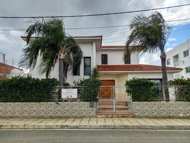 Einfamilienhaus zum Kauf 680.000 € 215 m² Nicosia