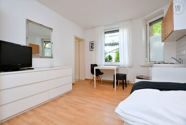 Wohnung zur Miete Wohnen auf Zeit 890 € 1 Zimmer 18 m² frei ab 01.06.2024 Hölderlinplatz Stuttgart 70193