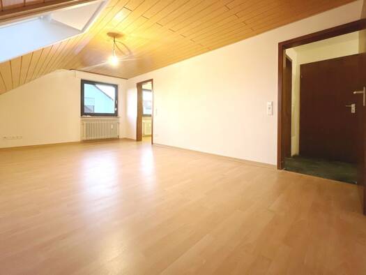 Wohnung zur Miete 900 € 5 Zimmer 90 m² Weissach 71287