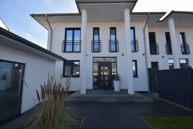 Doppelhaushälfte zum Kauf 539.000 € 4,5 Zimmer 164 m² 370 m² Grundstück Schiffdorferdamm Bremerhaven / Schiffdorferdamm 27574