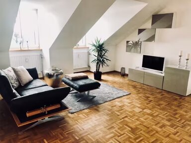 Wohnung zur Miete 690 € 1 Zimmer 43 m² Geschoss 4/4 Neutraubling 93073