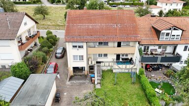 Mehrfamilienhaus zum Kauf provisionsfrei 499.900 € 8 Zimmer 194,4 m² 467 m² Grundstück Weiterdinger Straße 9 Hilzingen Hilzingen 78247