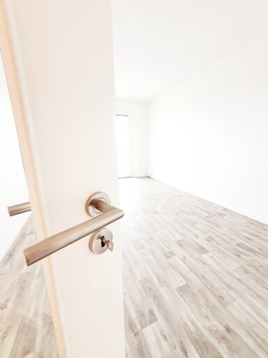 Wohnung zur Miete 239 € 1 Zimmer 32 m² 4. Geschoss Stecknadelallee 13 Grimma Grimma 04668