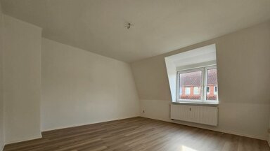 Wohnung zur Miete 360 € 2 Zimmer 66,6 m² 3. Geschoss Lutherstraße 13 Aue 08280