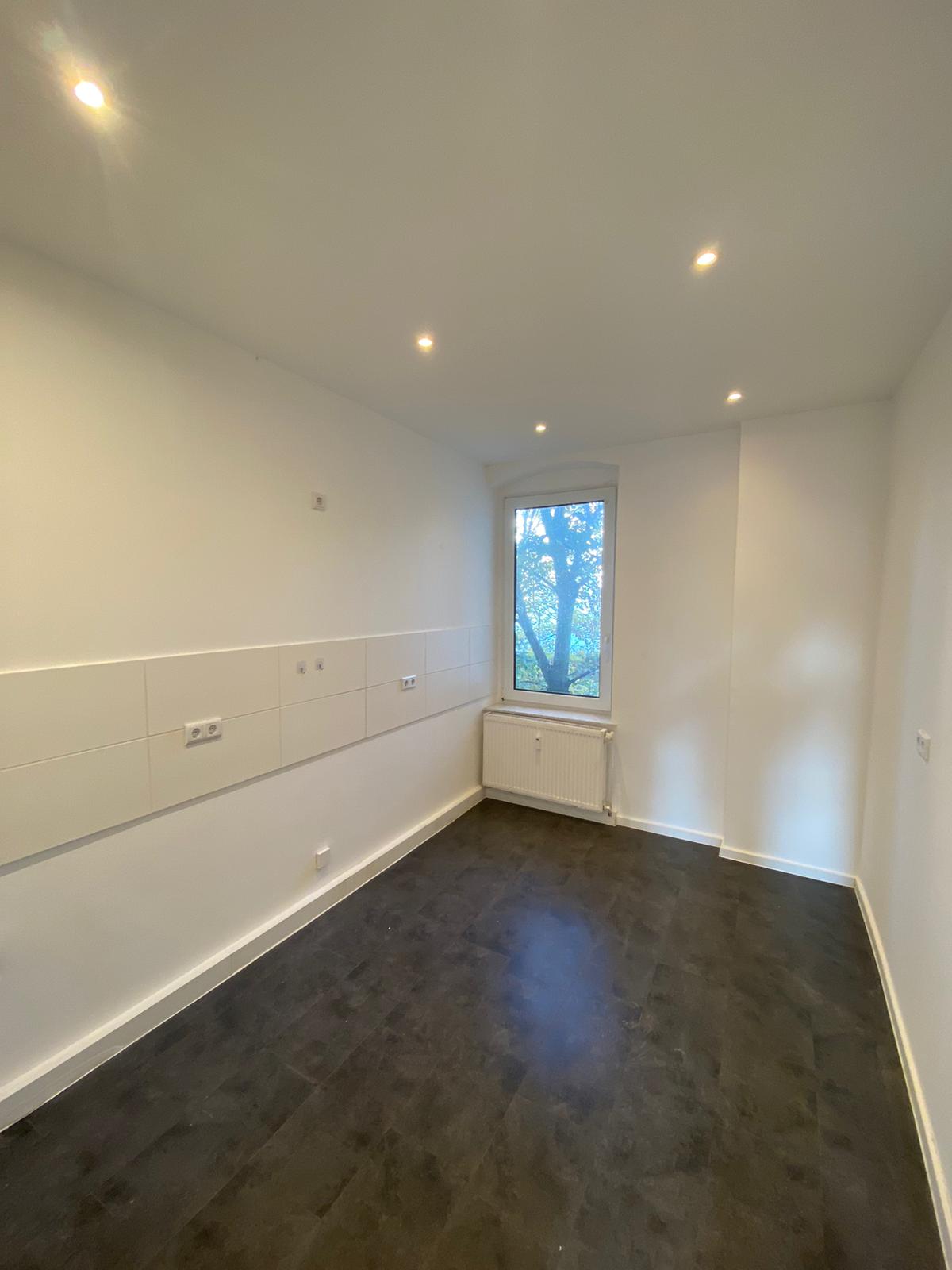 Wohnung zur Miete 594,37 € 4 Zimmer 84,9 m²<br/>Wohnfläche 1.<br/>Geschoss ab sofort<br/>Verfügbarkeit Parkstraße 6a Zeitz Zeitz 06712