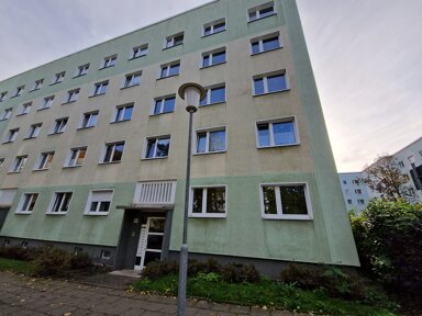 Wohnung zur Miete 339 € 3 Zimmer 56,8 m² 4. Geschoss frei ab 01.12.2024 Arnold-Zweig-Str. 39 Schilfbreite Magdeburg 39120