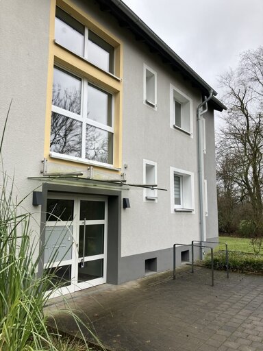 Wohnung zur Miete 729 € 3,5 Zimmer 74,4 m² 1. Geschoss frei ab 01.05.2025 Stettiner Straße 36 Gartenstadt Krefeld 47829