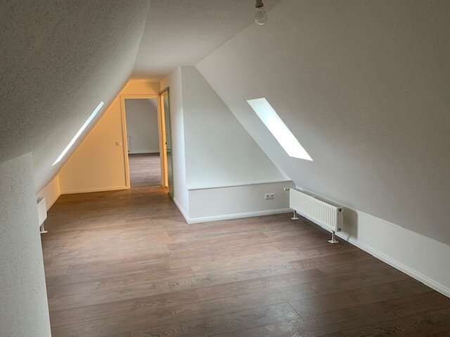 Maisonette zur Miete 530 € 5 Zimmer 88 m²<br/>Wohnfläche 3. Stock<br/>Geschoss Hainspitz 07607