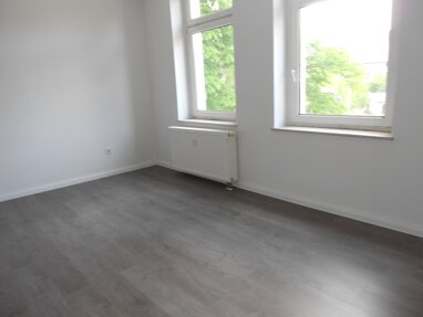 Apartment zur Miete 400 € 3 Zimmer 86,9 m² Straßbergerstr. 89 Neundorfer Vorstadt Plauen 08527