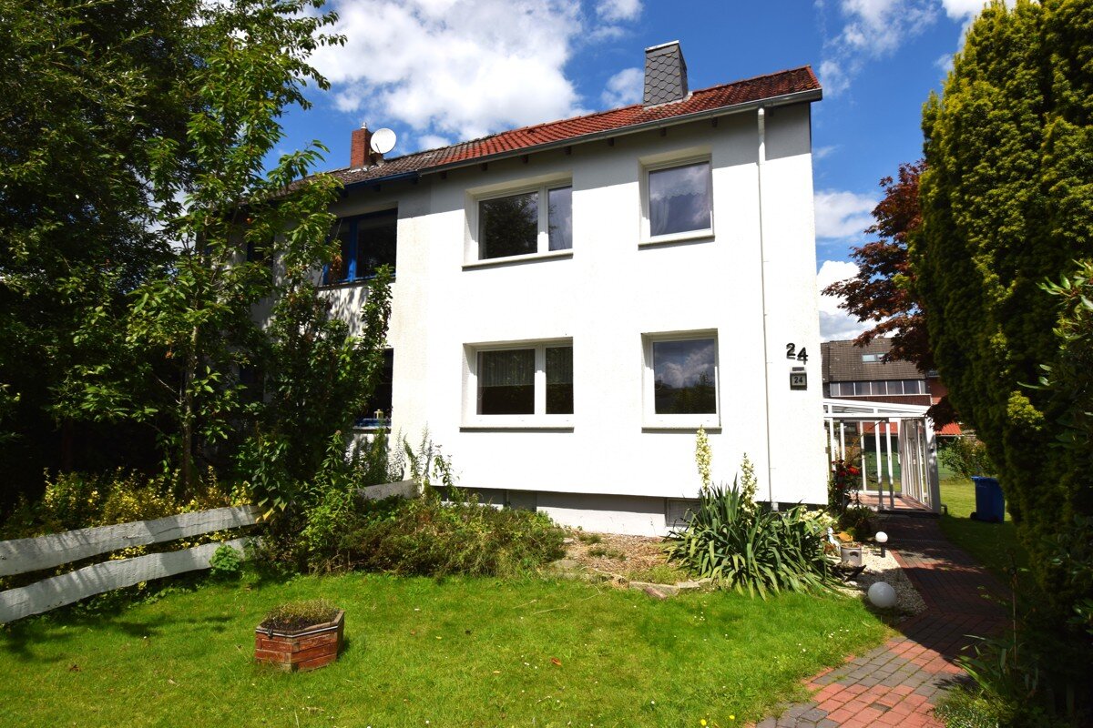 Doppelhaushälfte zum Kauf 69.000 € 3 Zimmer 74,1 m²<br/>Wohnfläche 695 m²<br/>Grundstück ab sofort<br/>Verfügbarkeit Eckernfeld Bremerhaven 27580